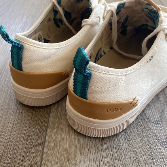 Toms Canvas Sneakers with Striped Pull-tab - Picture 2 of 9